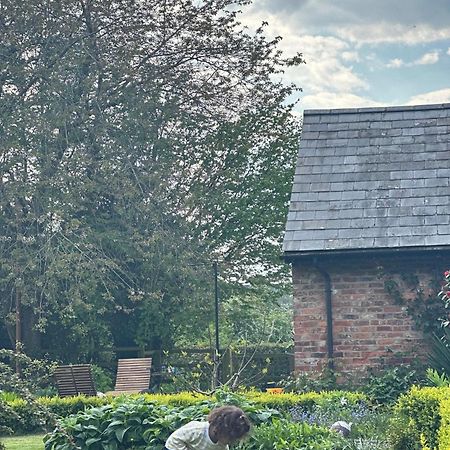 The Guesthouse At Old Vicarage タルボリー エクステリア 写真